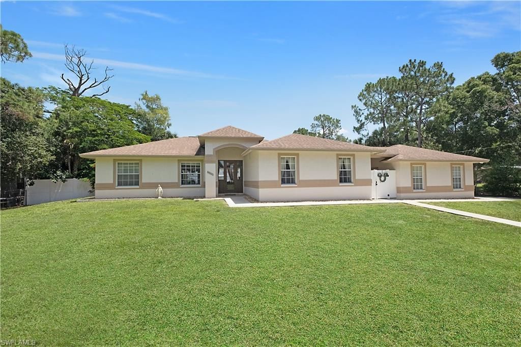 6761 Golden Gate Pkwy , Naples, FL 34105 Photo