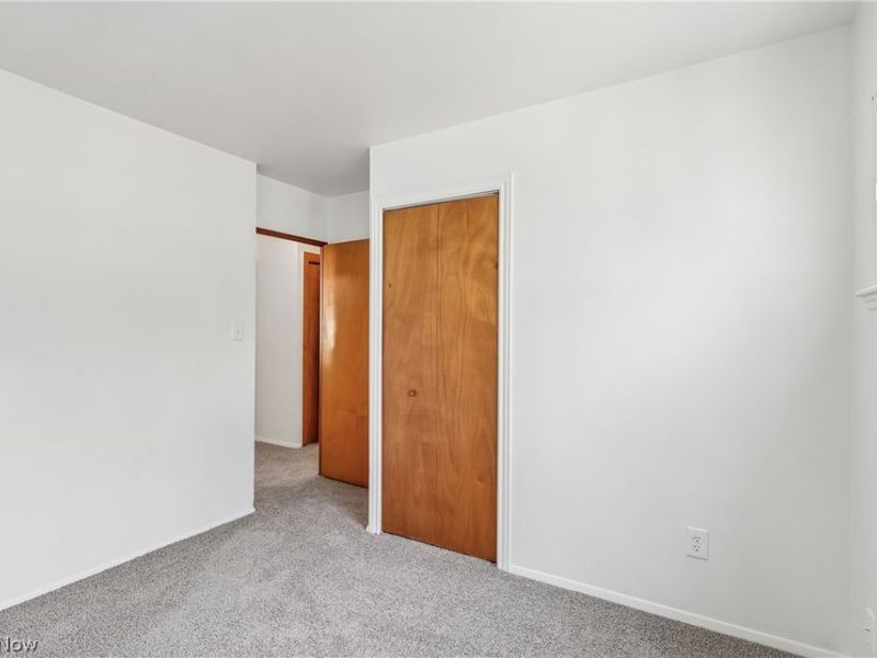 9011 Manorford Drive, Cleveland, OH 44130 Photo 20