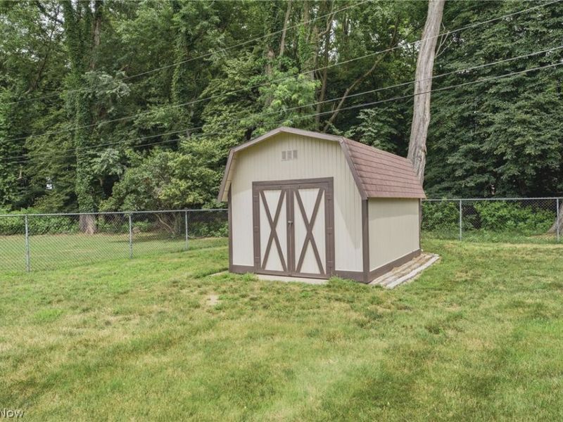 1581 Pine Cone Street NW, North Canton, OH 44720 Photo 46