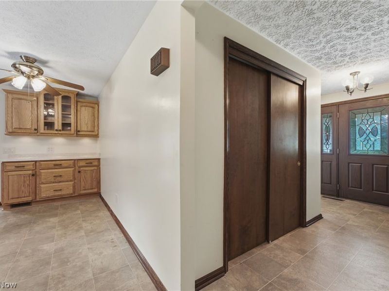 1581 Pine Cone Street NW, North Canton, OH 44720 Photo 5