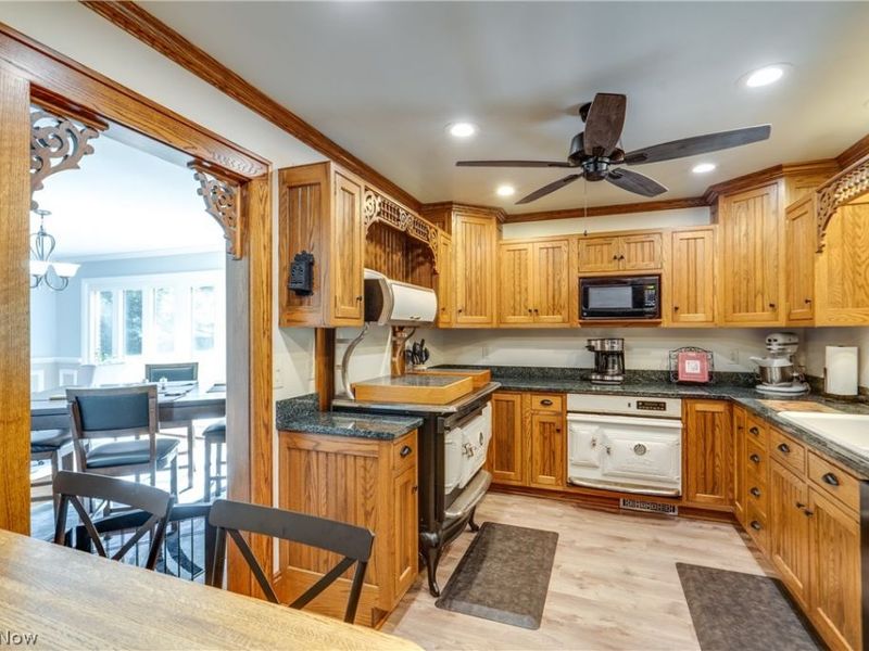 10845 Mccallum Avenue NE, Alliance, OH 44601 Photo 13