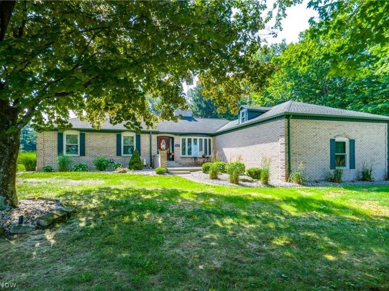 10845 Mccallum Avenue NE, Alliance, OH 44601 Photo 3