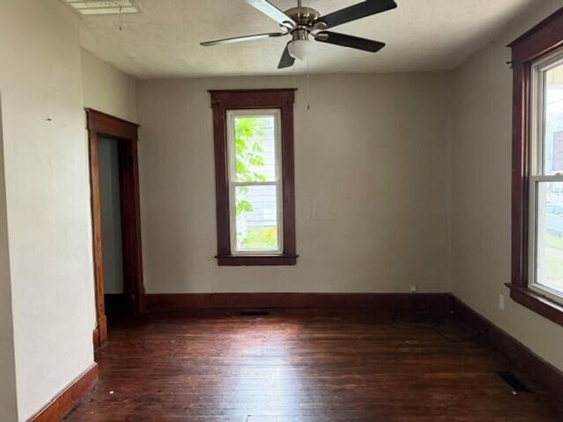 128 W Corwin Street , Circleville, OH 43113 Photo 11