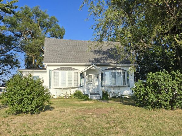 O686 County Road 12 , Napoleon, OH 43545