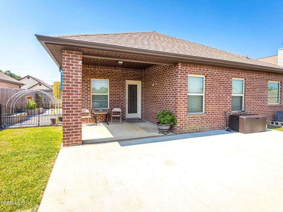 Property Image 37