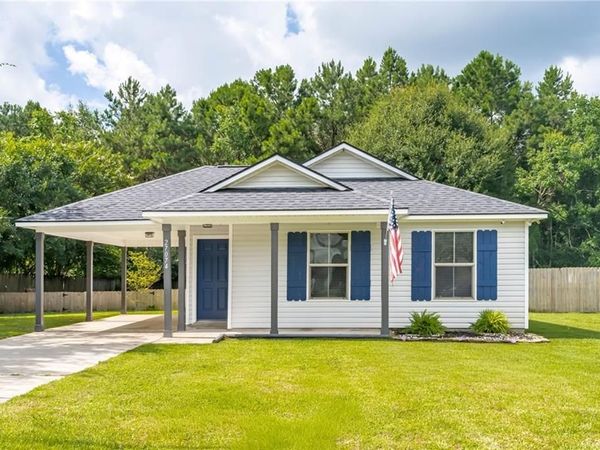 27074 CABO COVE Drive, Ponchatoula, LA 70454
