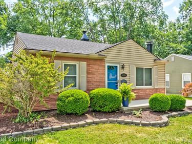 4102 Elmhurst Avenue, Royal Oak, MI 48073