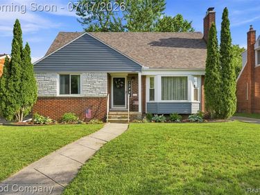 13441 Oak Park Boulevard, Oak Park, MI 48237