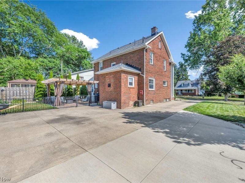 1036 Bennington Avenue NE, Massillon, OH 44646 Photo 6