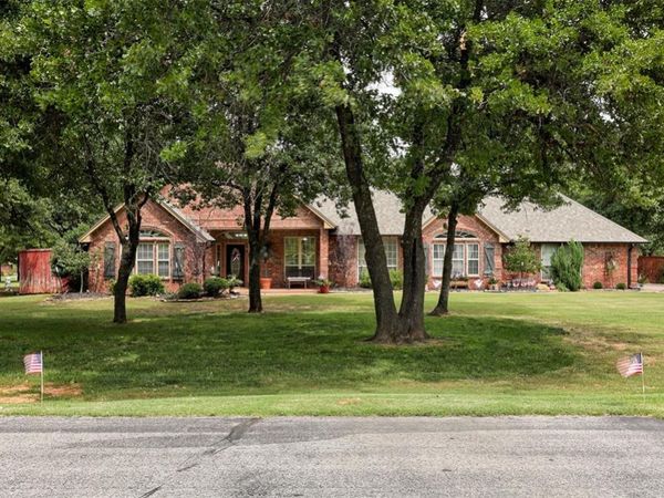 1224 Parrish Place, Blanchard, OK 73010