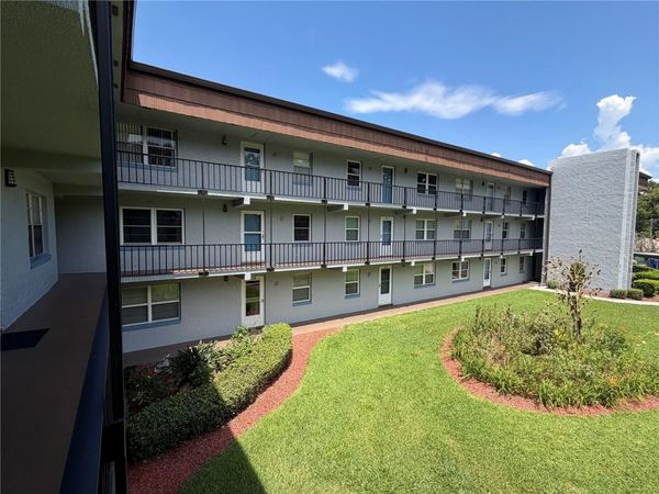 333 LAKE HOWARD DRIVE NW, Unit 211B, WINTER HAVEN, FL 33880
