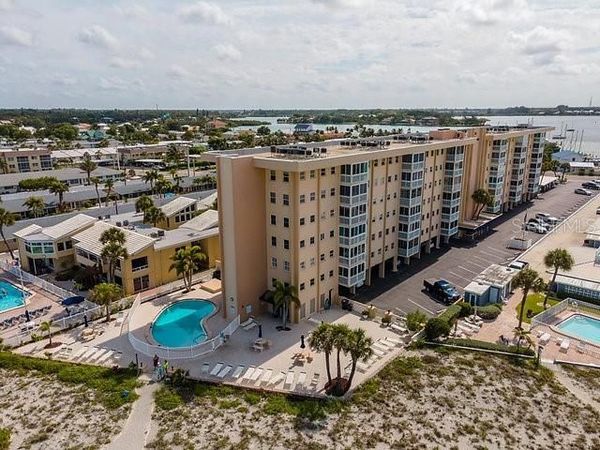 1255 TARPON CENTER DRIVE , Unit 304, VENICE, FL 34285