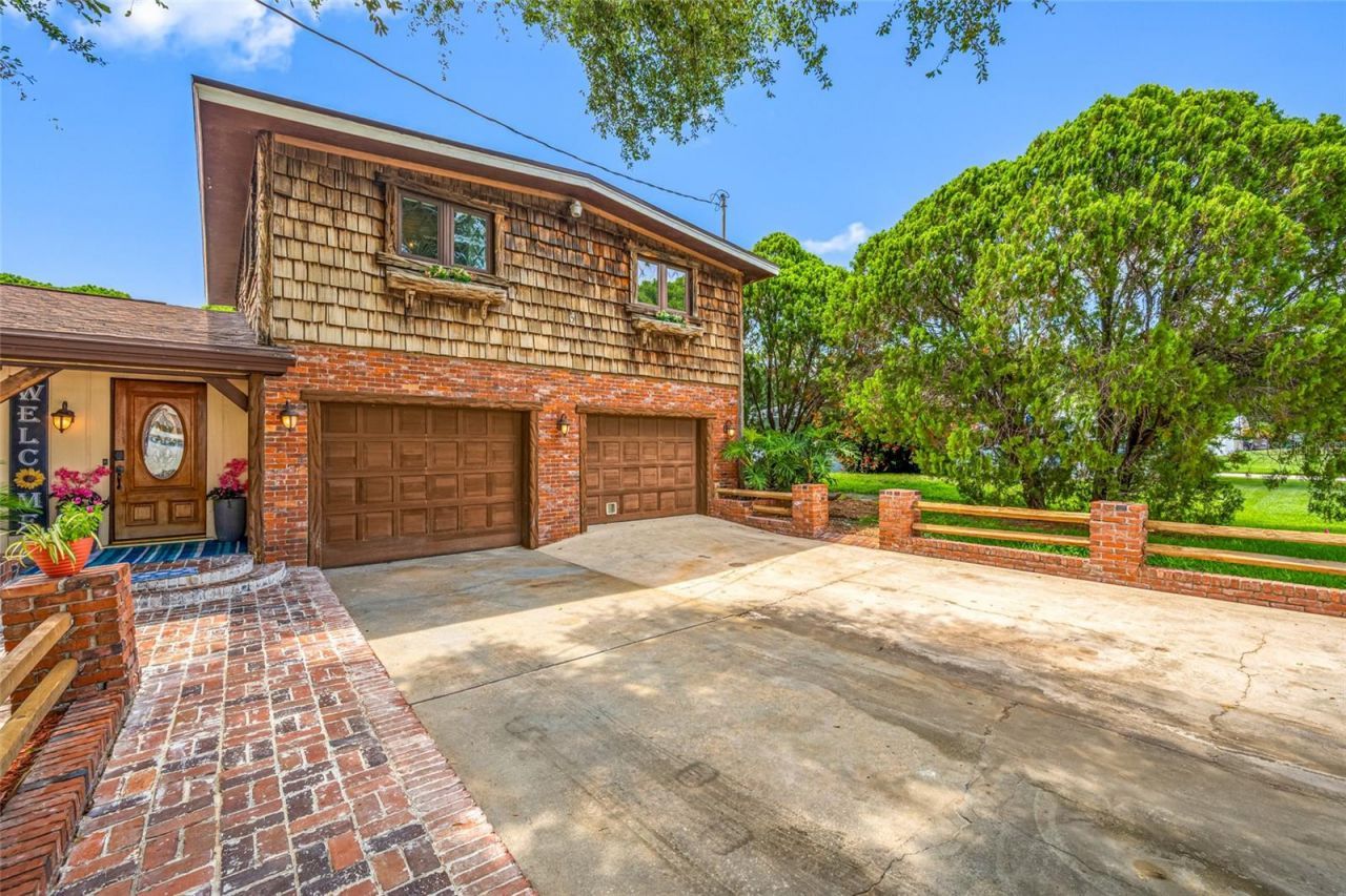 1488 Laconia Drive E, Clearwater, FL 33764 Photo