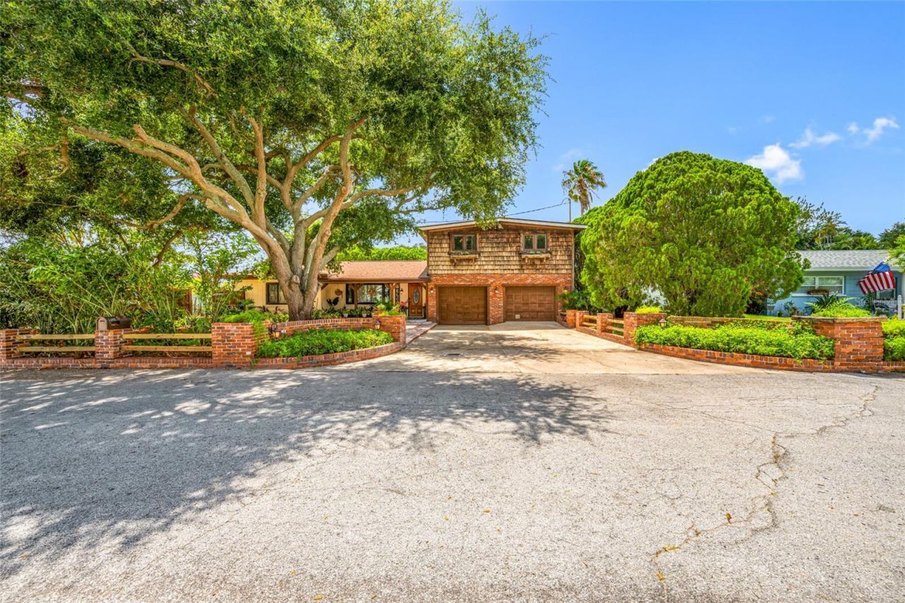 1488 Laconia Drive E, Clearwater, FL 33764 Photo