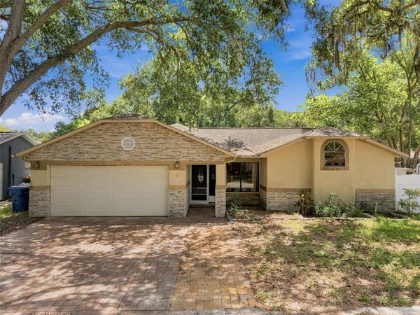 627 CRYSTAL DR , PALM HARBOR, FL 34683