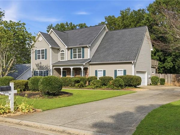 6356 Wilmington Way, Flowery Branch, GA 30542