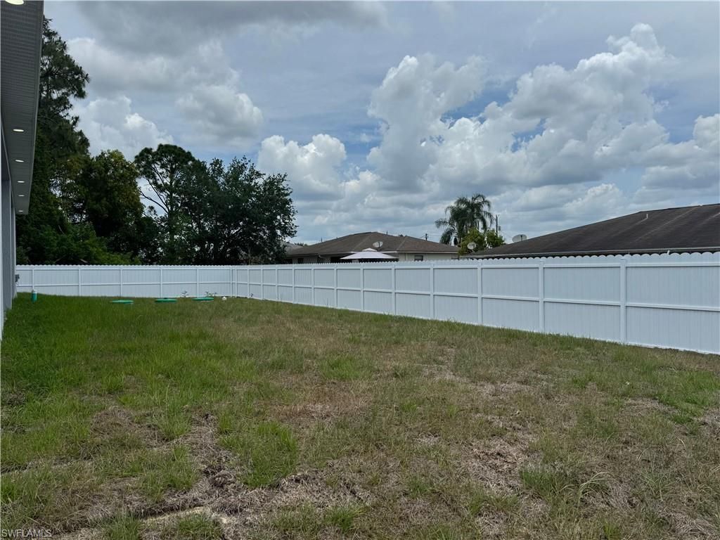 225/227 Homer Ave S, Lehigh Acres, FL 33973 Photo