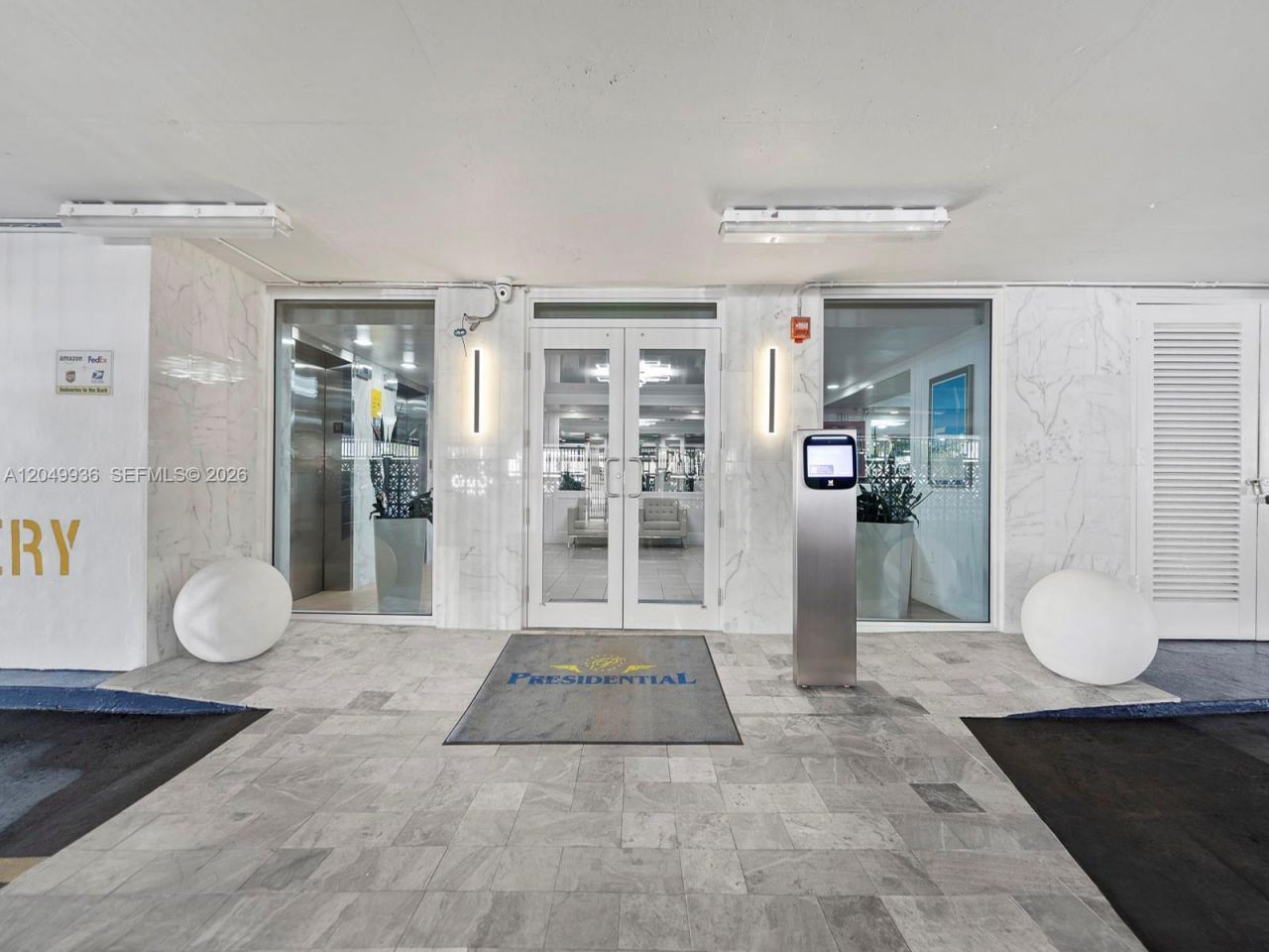 401 Ocean Dr , Unit 403, Miami Beach, FL 33139 Photo