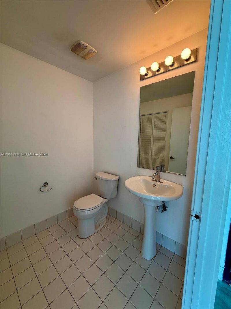 888 Biscayne Blvd, Unit 3611, Miami, FL 33132 Photo