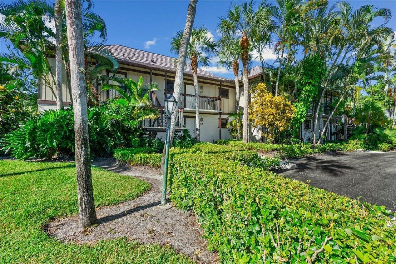 13334 Polo Club Road, Unit 233, Wellington, FL 33414 Photo