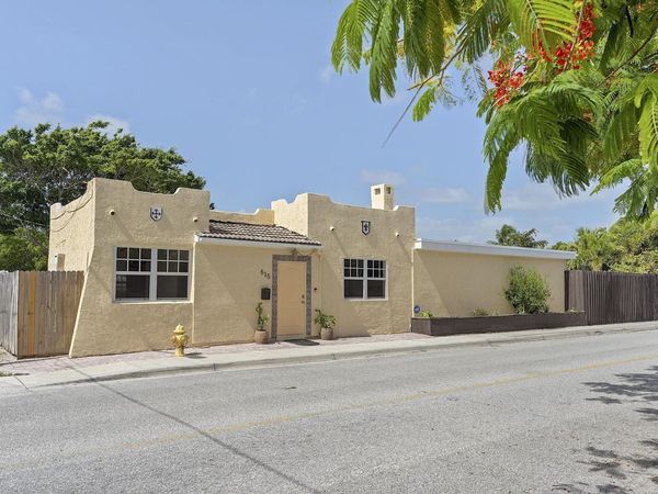 615 7th Avenue N, Lake Worth, FL 33460