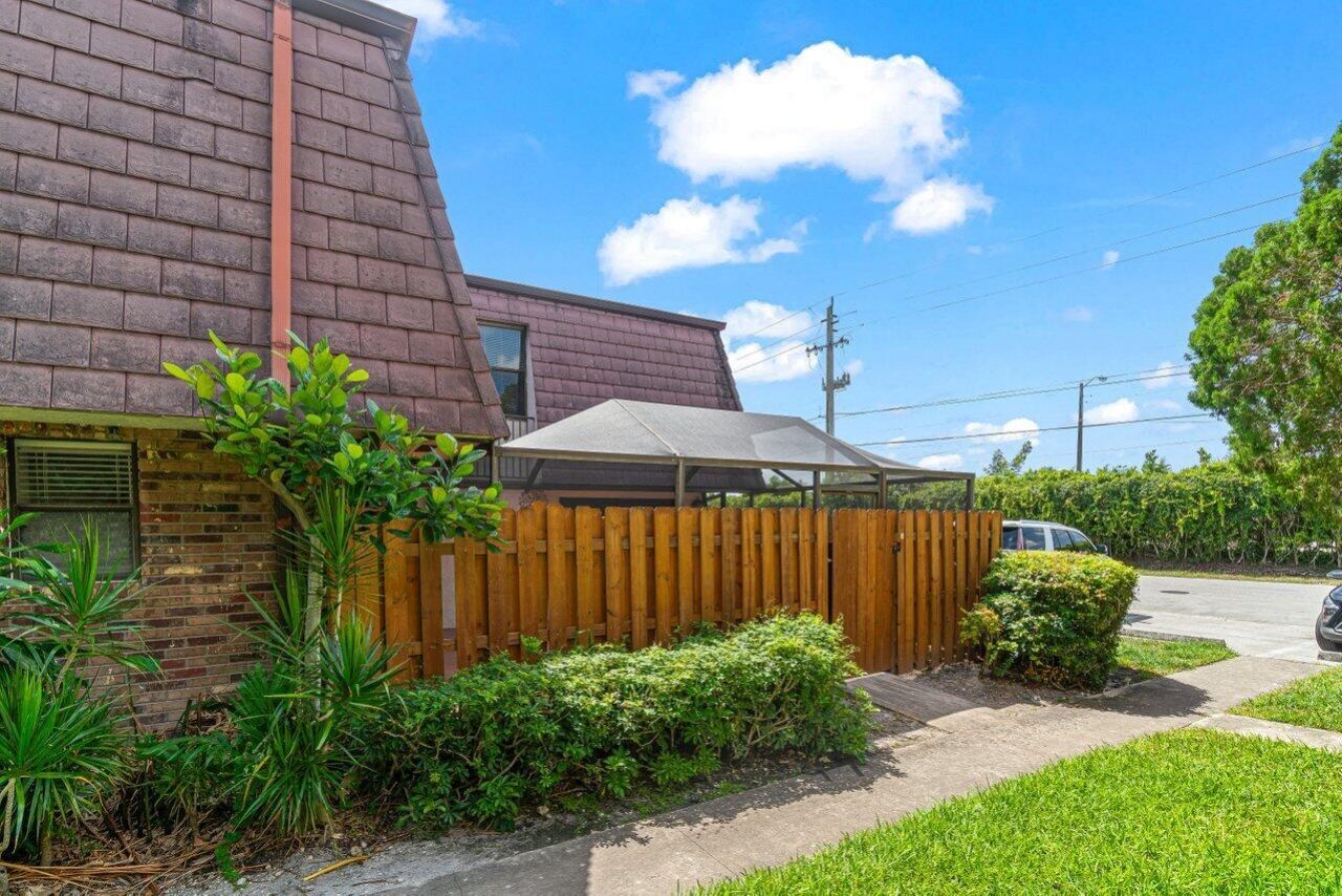 7633 Courtyard Run W, Boca Raton, FL 33433 Photo