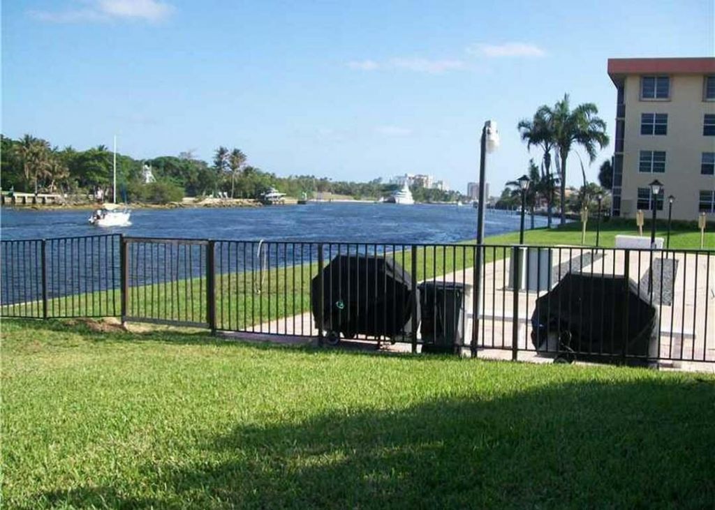 3180 NE 48th Court, Unit 406, Lighthouse Point, FL 33064 Photo
