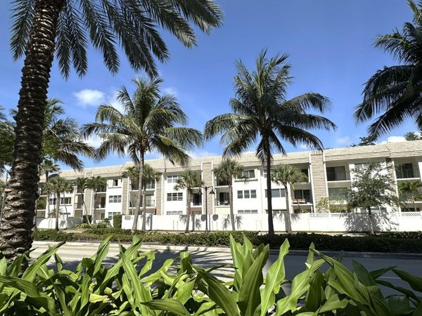 4143 N Ocean Boulevard, Unit 202, Fort Lauderdale, FL 33308