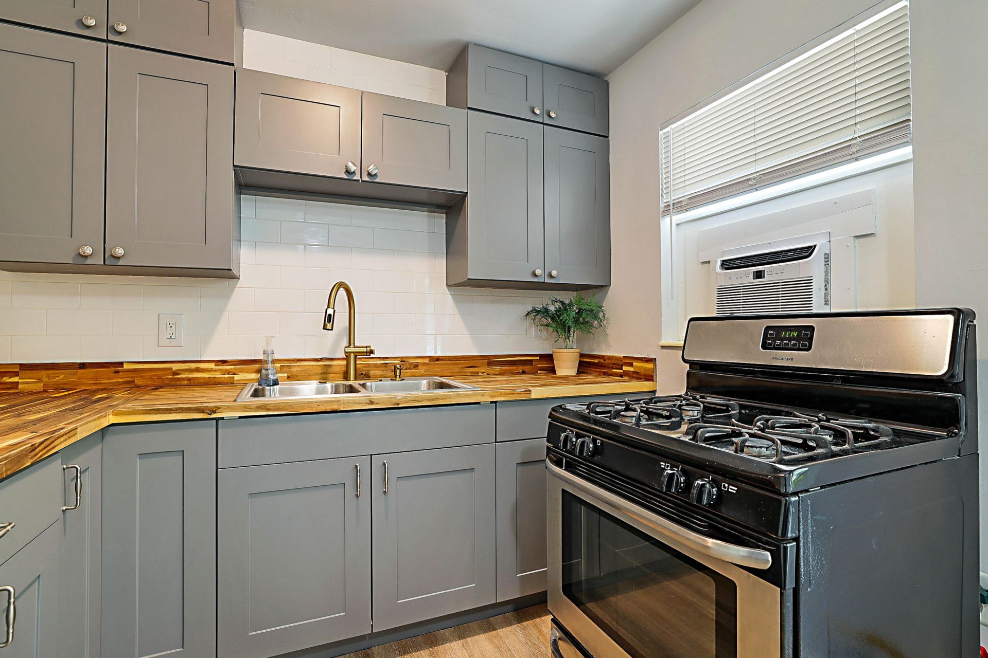 354 Manchester Street, Boca Raton, FL 33487 Photo