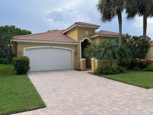 9774 Isles Cay Drive, Delray Beach, FL 33446