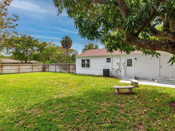 6312 GARDEN Avenue, West Palm Beach, FL 33405