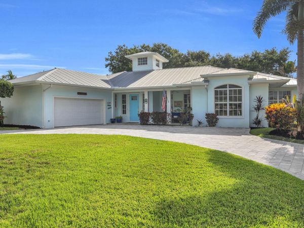 236 Fairway E, Tequesta, FL 33469