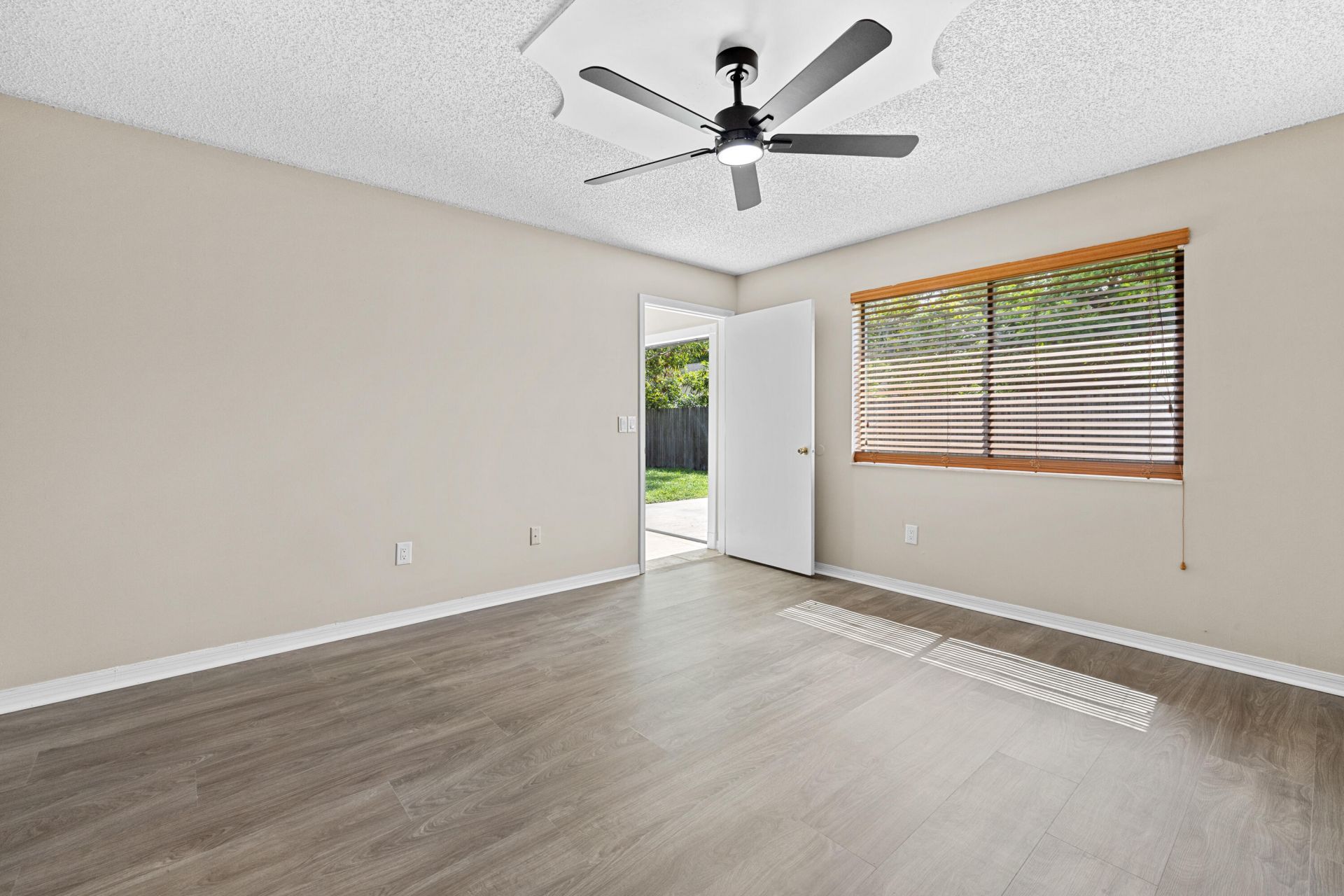 1322 Denlow Lane, Royal Palm Beach, FL 33411 Photo