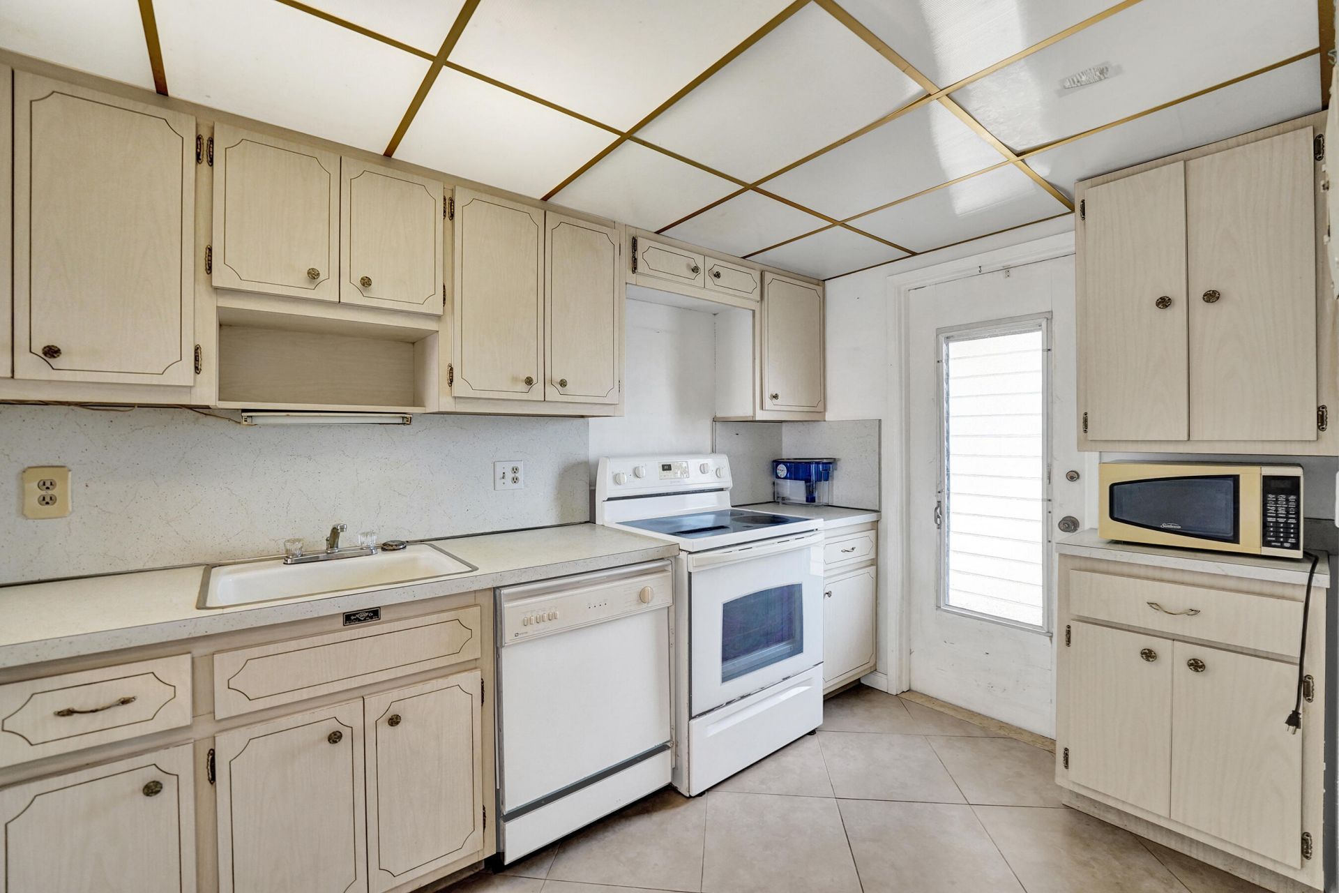 2601 NE 14th Street Causeway, Unit 231, Pompano Beach, FL 33062 Photo