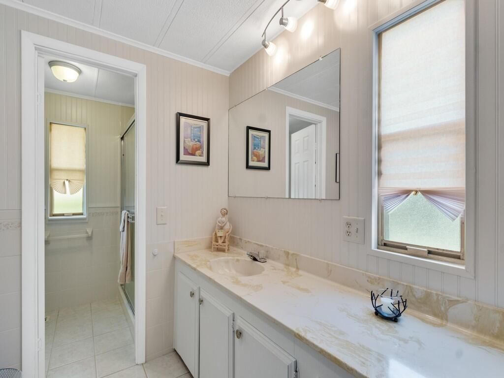 174 NE Emerald Drive, Jensen Beach, FL 34957 Photo