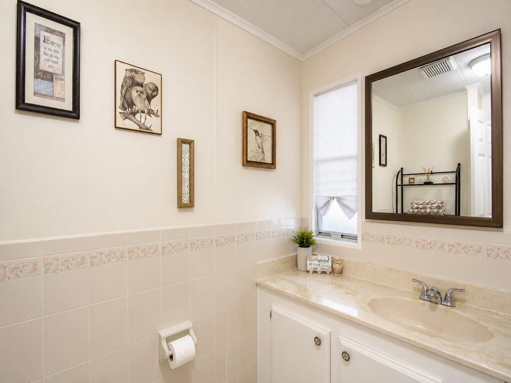 174 NE Emerald Drive, Jensen Beach, FL 34957 Photo