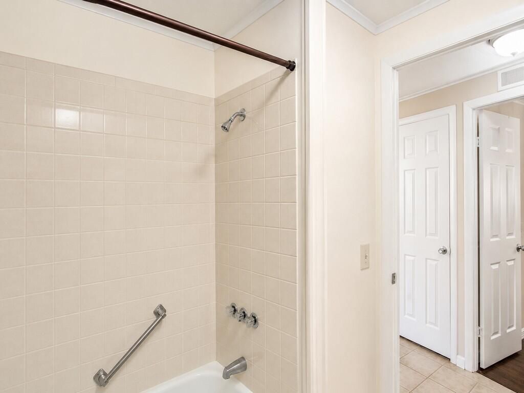 174 NE Emerald Drive, Jensen Beach, FL 34957 Photo