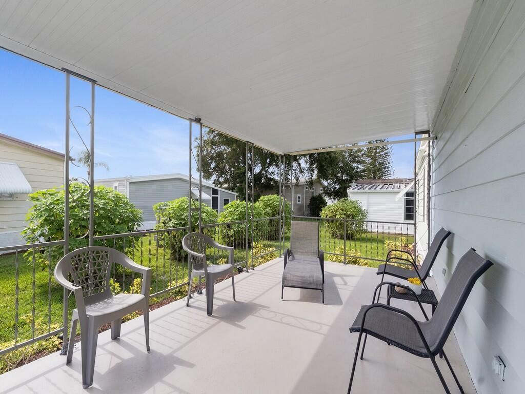 174 NE Emerald Drive, Jensen Beach, FL 34957 Photo