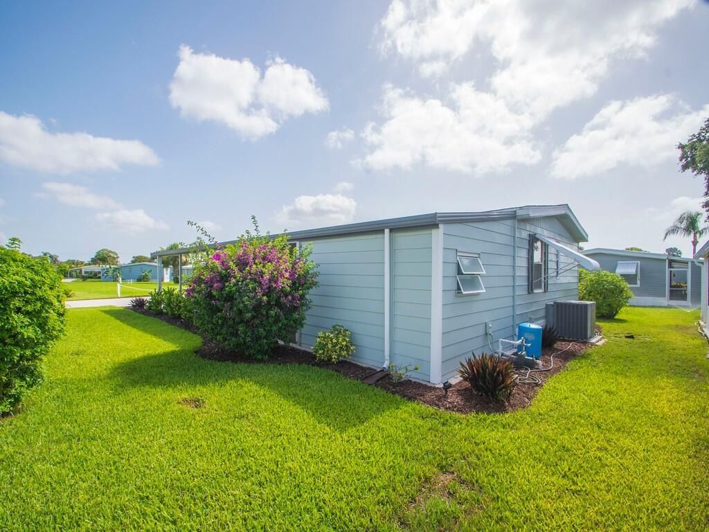 174 NE Emerald Drive, Jensen Beach, FL 34957 Photo