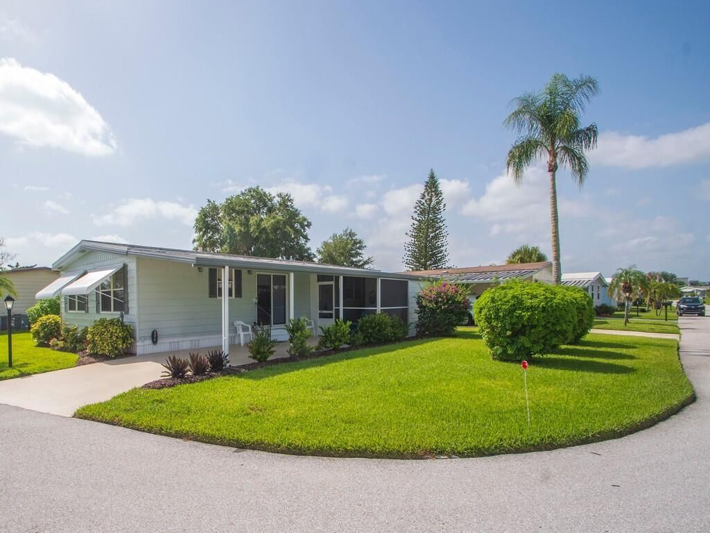 174 NE Emerald Drive, Jensen Beach, FL 34957 Photo
