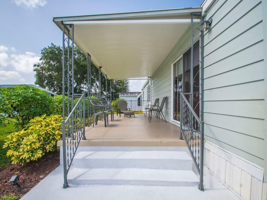 174 NE Emerald Drive, Jensen Beach, FL 34957 Photo