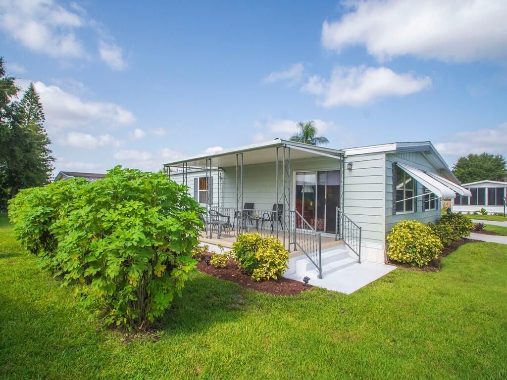 174 NE Emerald Drive, Jensen Beach, FL 34957 Photo