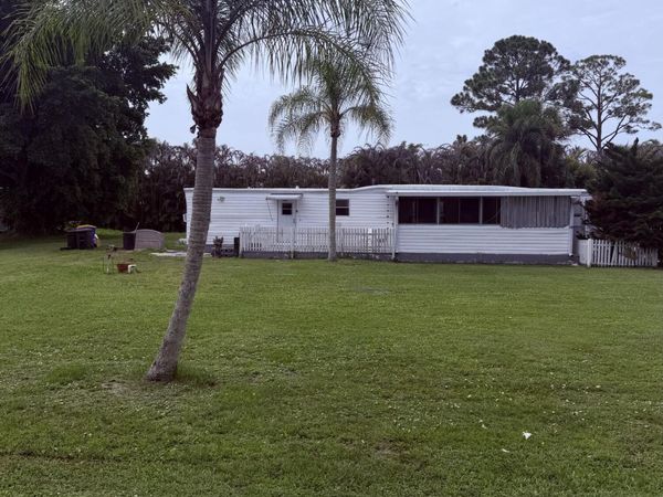 1864 SW College Street, Stuart, FL 34997