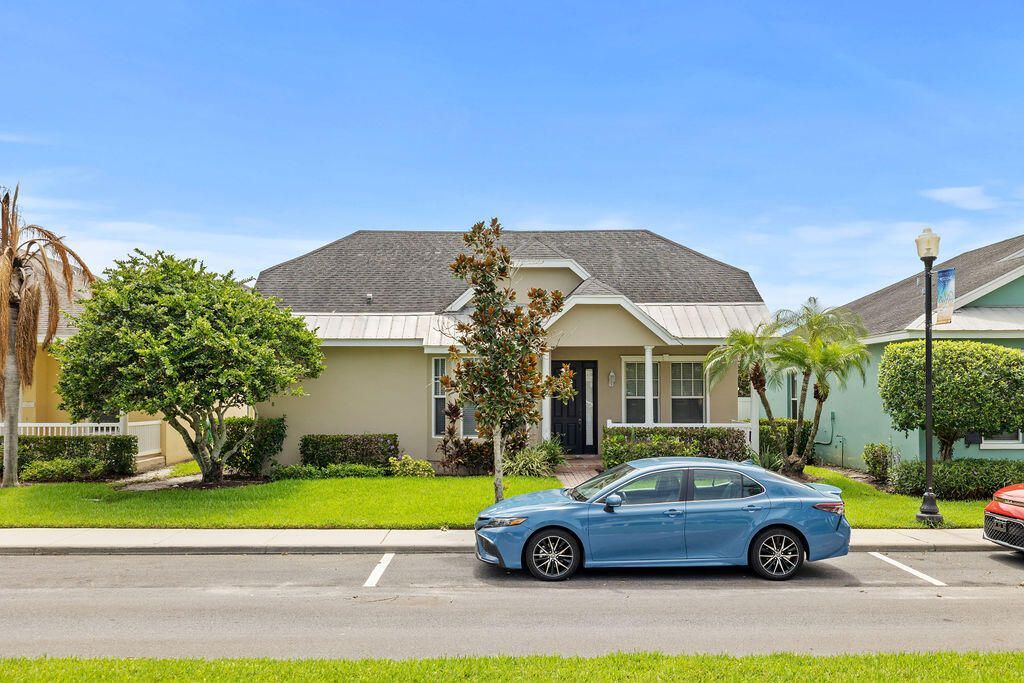 10518 SW Westlawn Boulevard, Port Saint Lucie, FL 34987 Photo