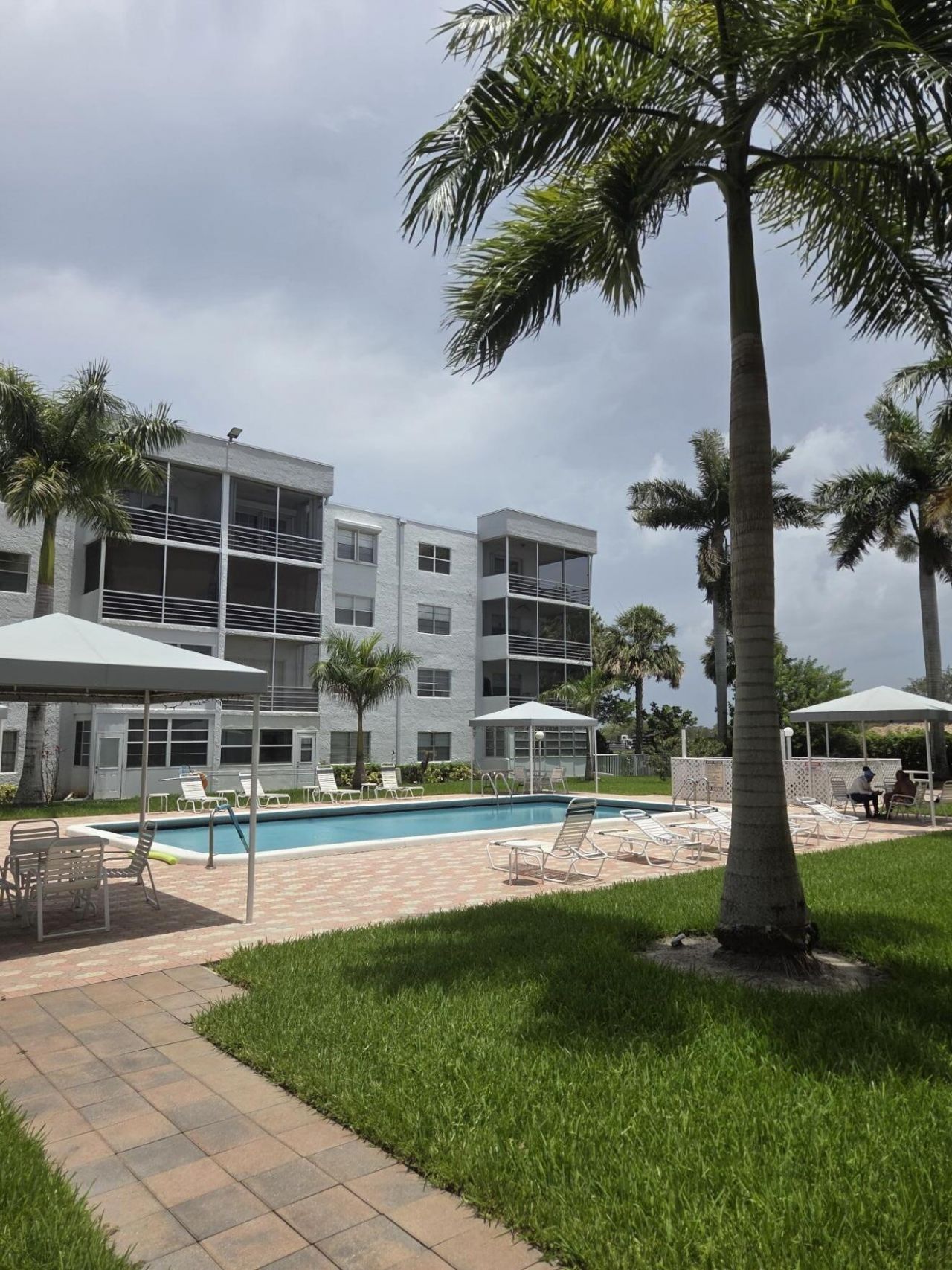 2998 Sunrise Lakes Drive E, Unit 411, Sunrise, FL 33322 Photo