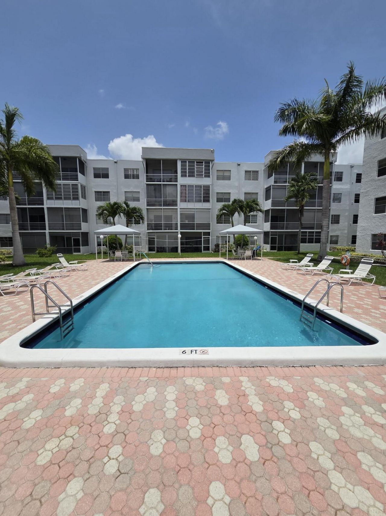 2998 Sunrise Lakes Drive E, Unit 411, Sunrise, FL 33322 Photo