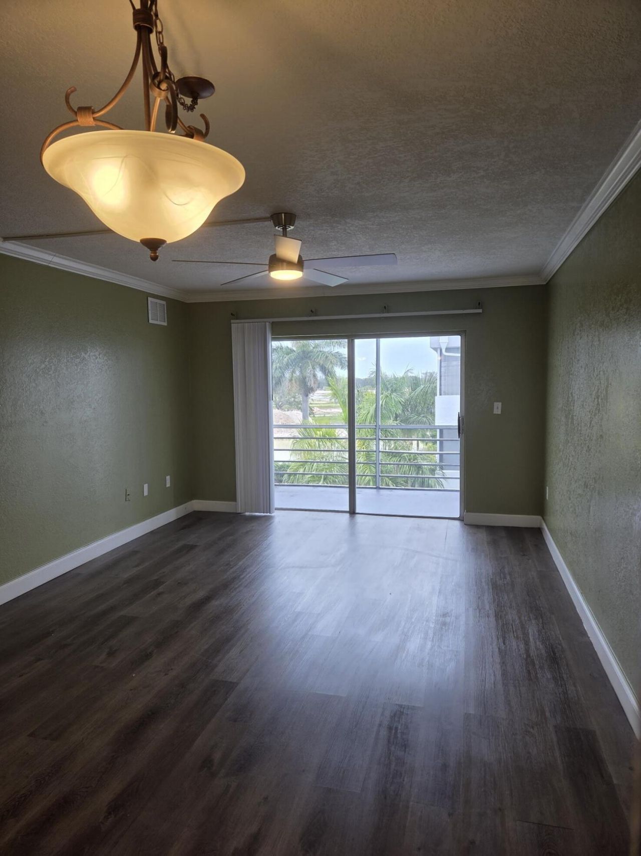 2998 Sunrise Lakes Drive E, Unit 411, Sunrise, FL 33322 Photo