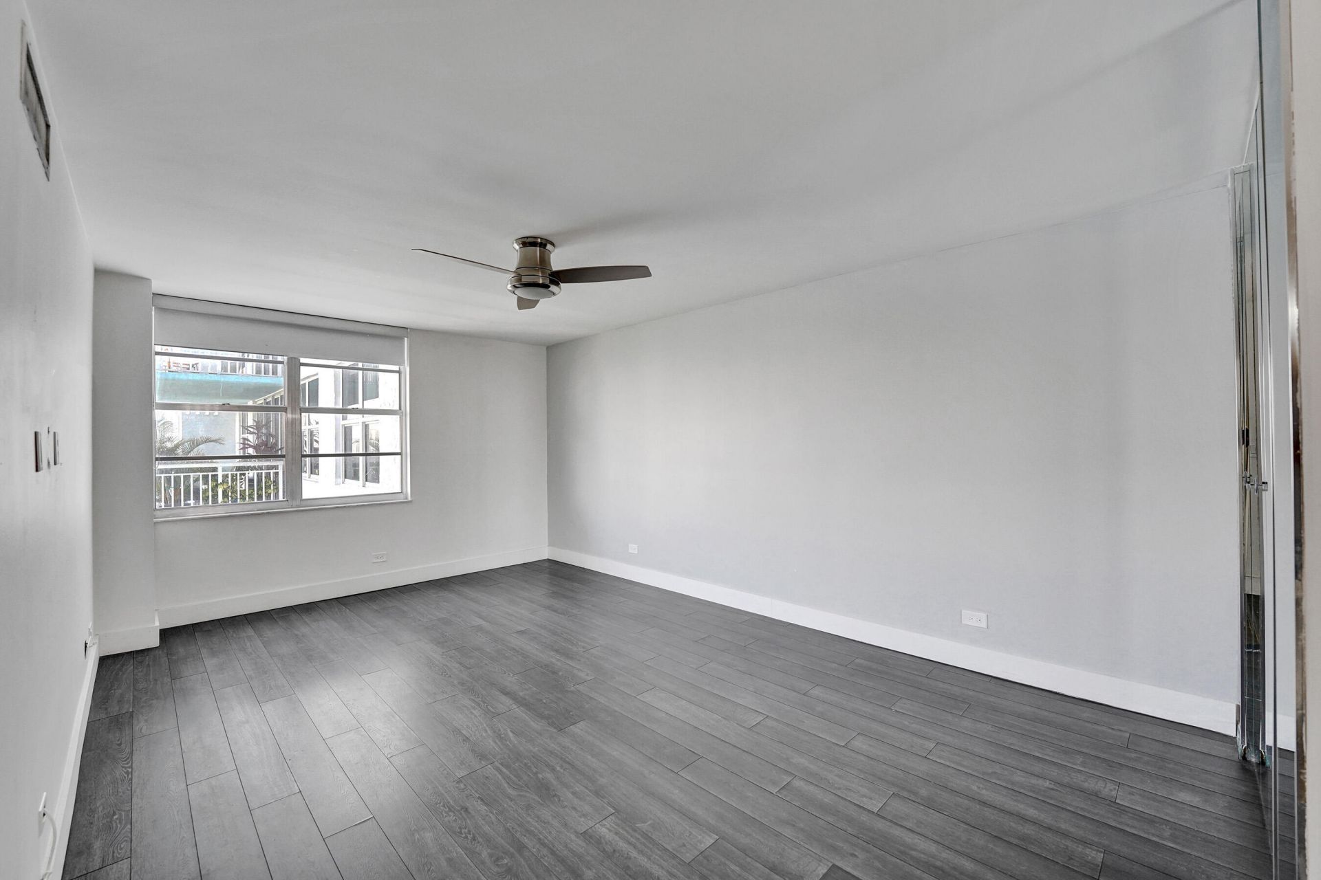 301 174th Street, Unit 1401, Sunny Isles Beach, FL 33160 Photo