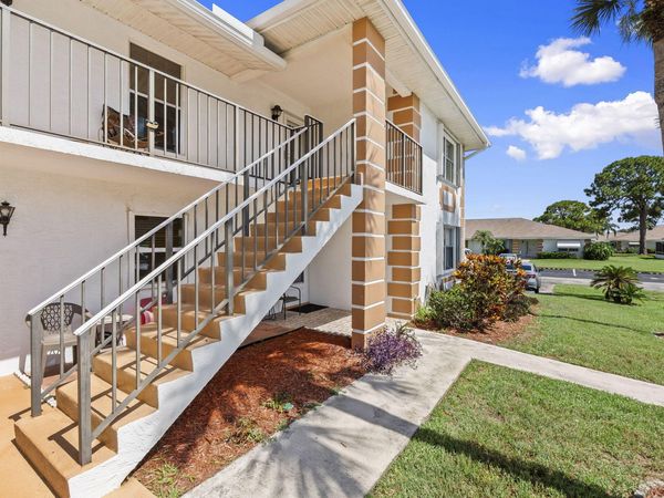 533 S Lakes End Drive, Unit D2, Fort Pierce, FL 34982