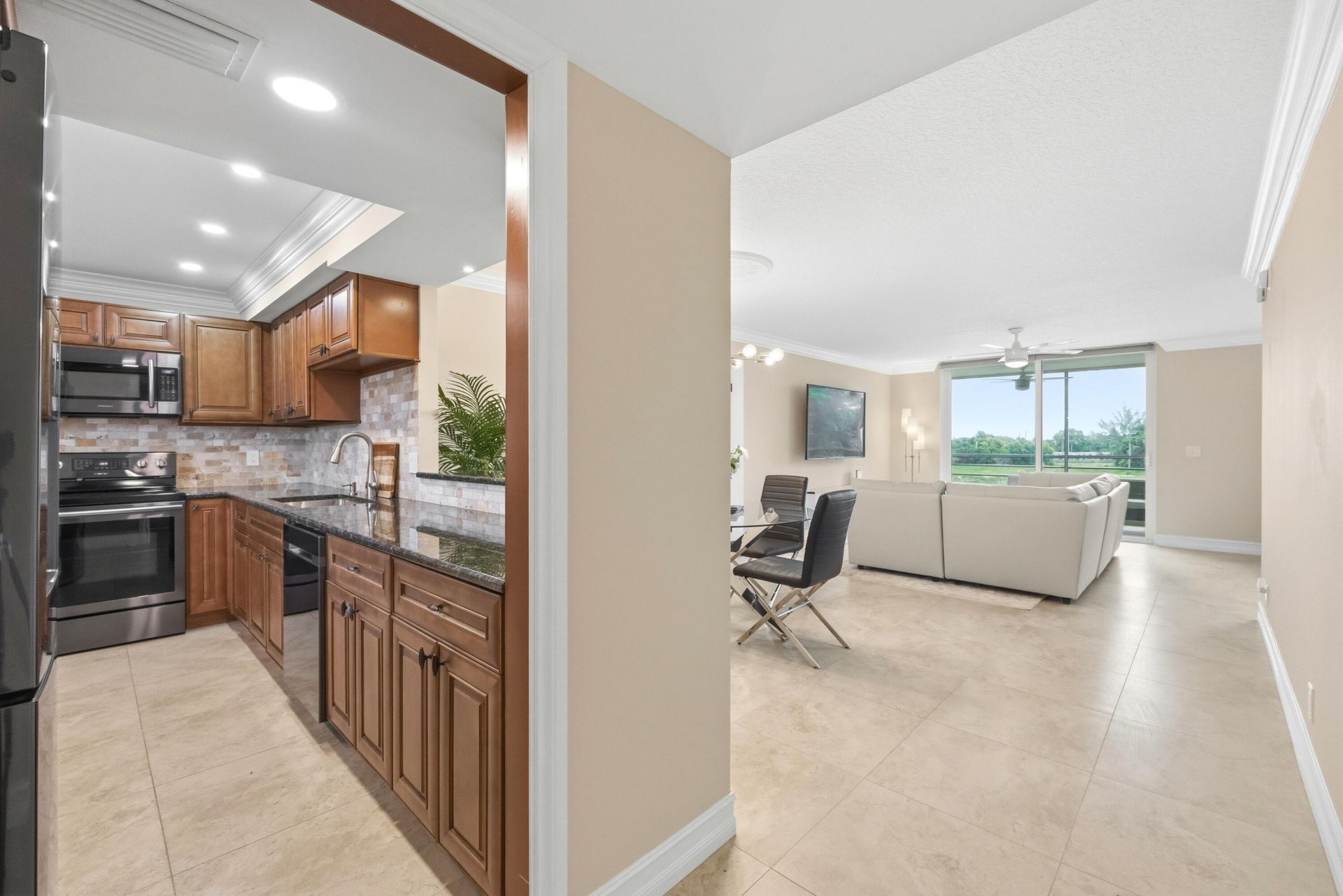 6000 NW 2nd Avenue, Unit #437, Boca Raton, FL 33487 Photo